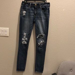 AMERICAN EAGLE Mid-Rise Ripped Jeggings